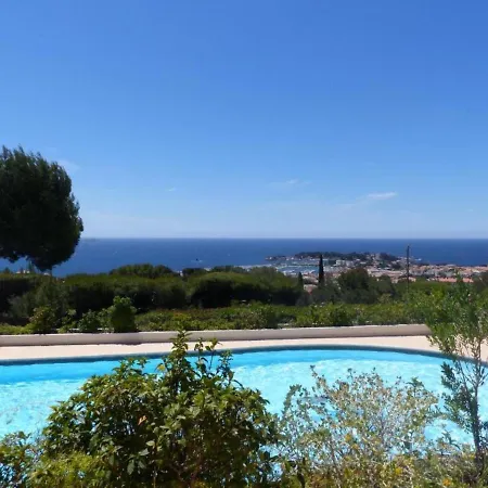 Vue Exceptionnelle - Grande Terrasse Et Piscine Bandol