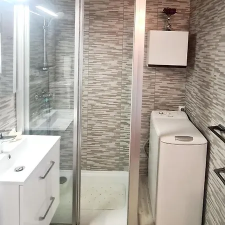 Vue Exceptionnelle - Grande Terrasse Et Piscine Apartman Bandol