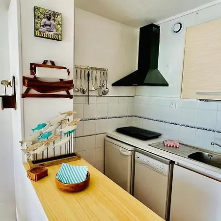 Vue Exceptionnelle - Grande Terrasse Et Piscine * Bandol