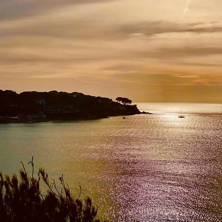 Vue Exceptionnelle - Grande Terrasse Et Piscine